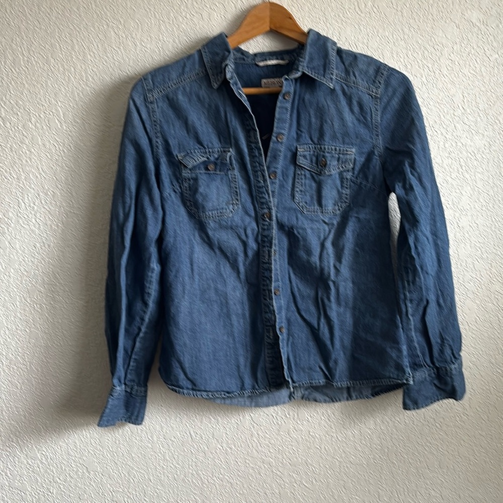 Light Long Sleeve Jean Button Down Size S